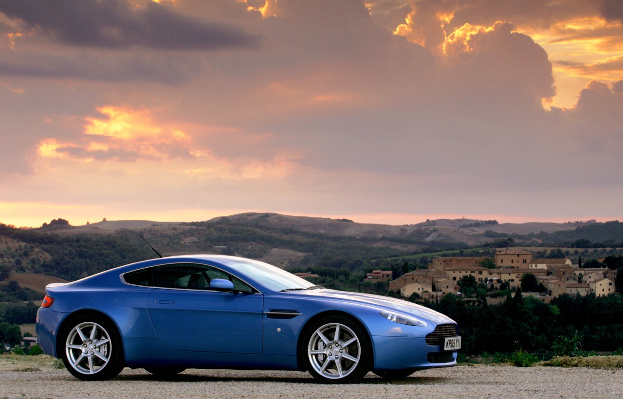 Aston Martin V8 Vantage 47